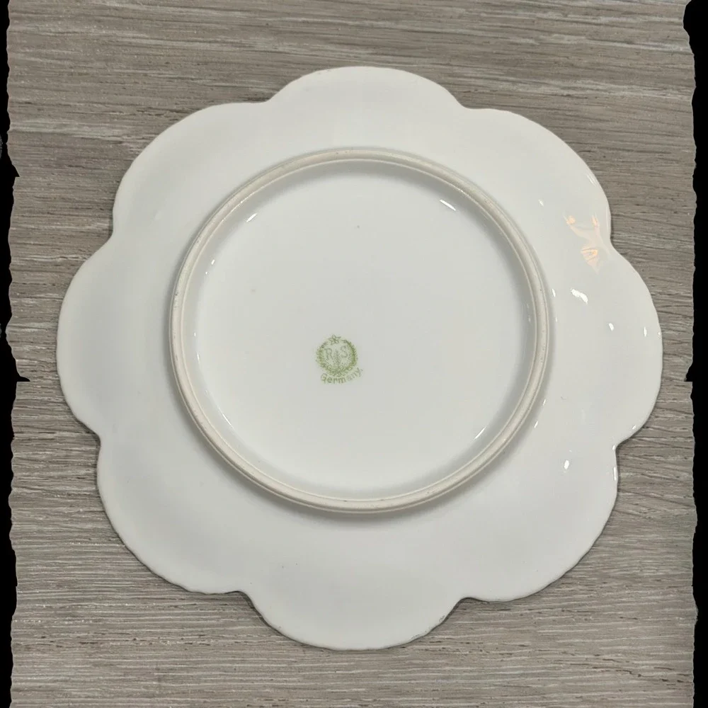RS Germany Porcelain Scalloped‎ Plate  Roses Floral Antique 6.25 Inch Gold Trim